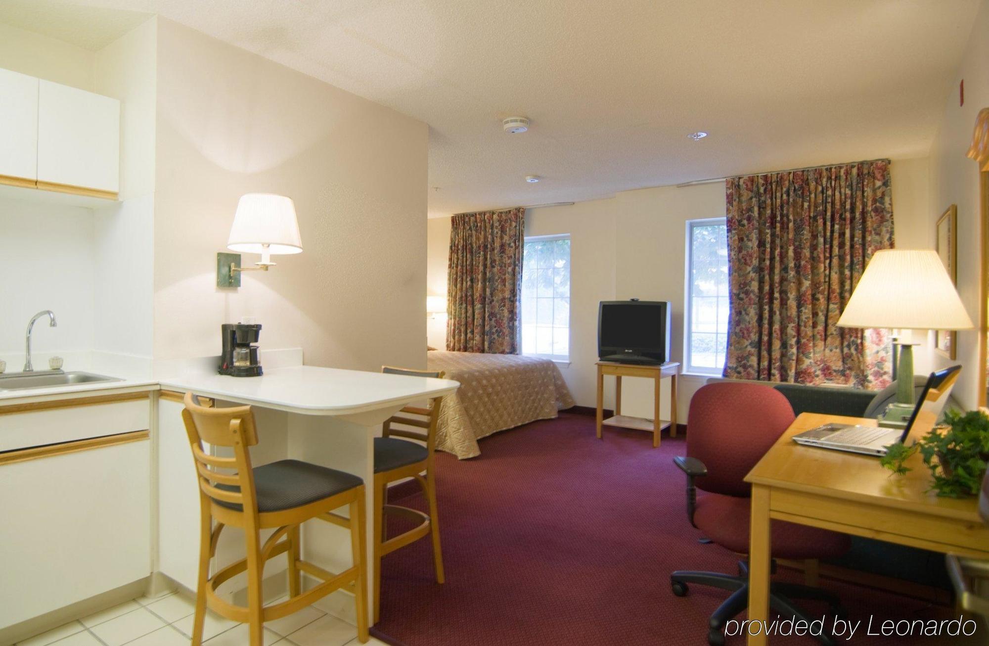 Beachwood Extended Hotel Orange