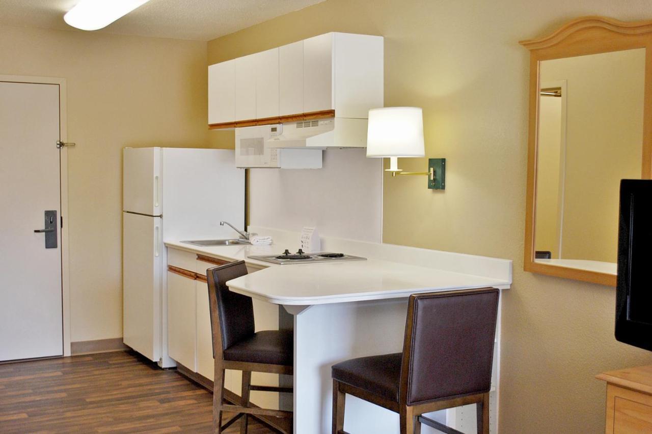 Hotel Beachwood Extended